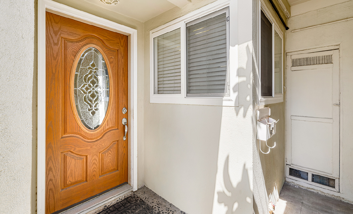 1537 W Edithia Ave, Anaheim CA: 