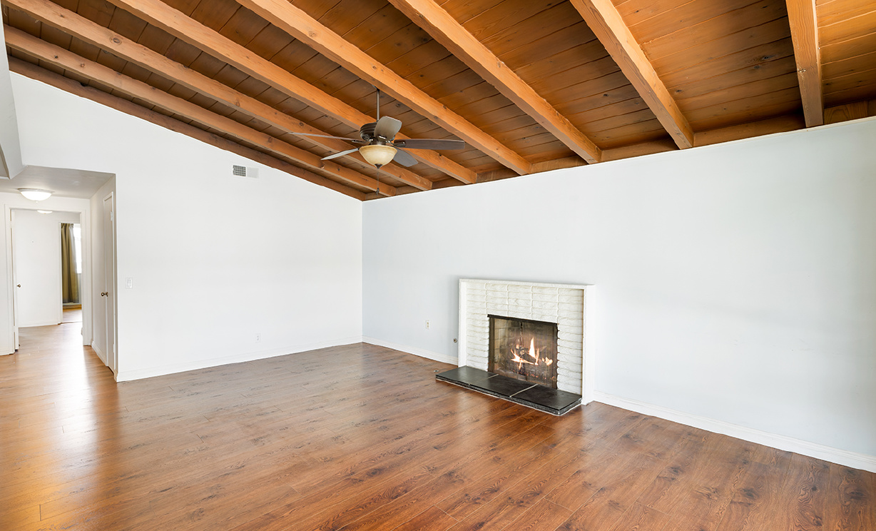 1537 W Edithia Ave, Anaheim CA: 