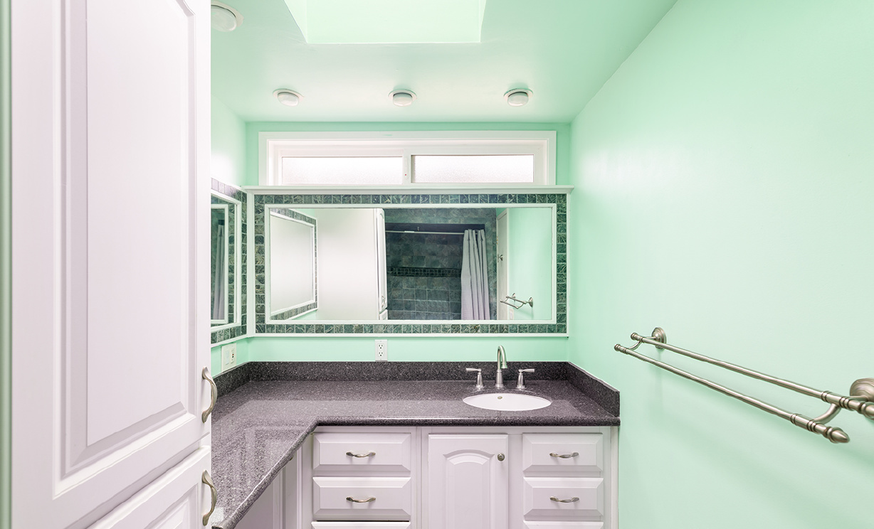 1537 W Edithia Ave, Anaheim CA: 