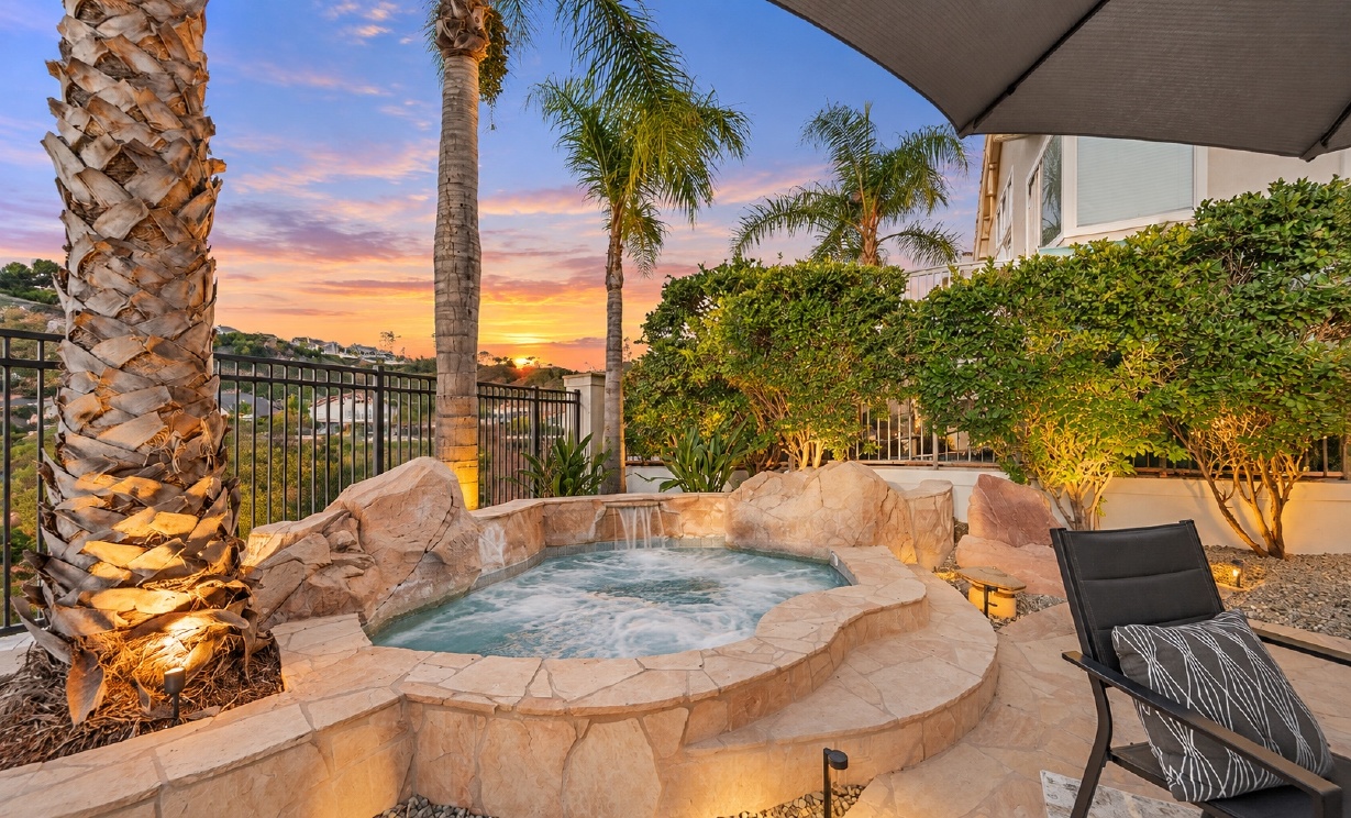 6727 E Pinnacle Pointe, Orange CA: 