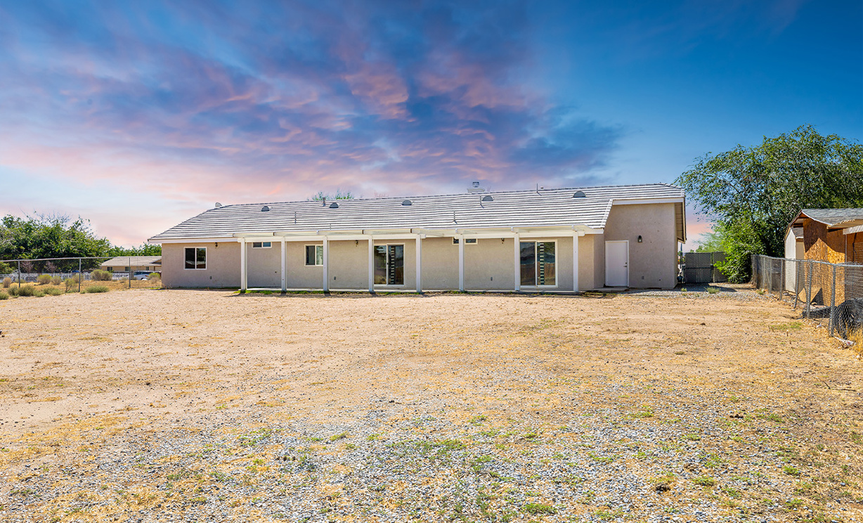 14626 Luna Road, Victorville CA: 