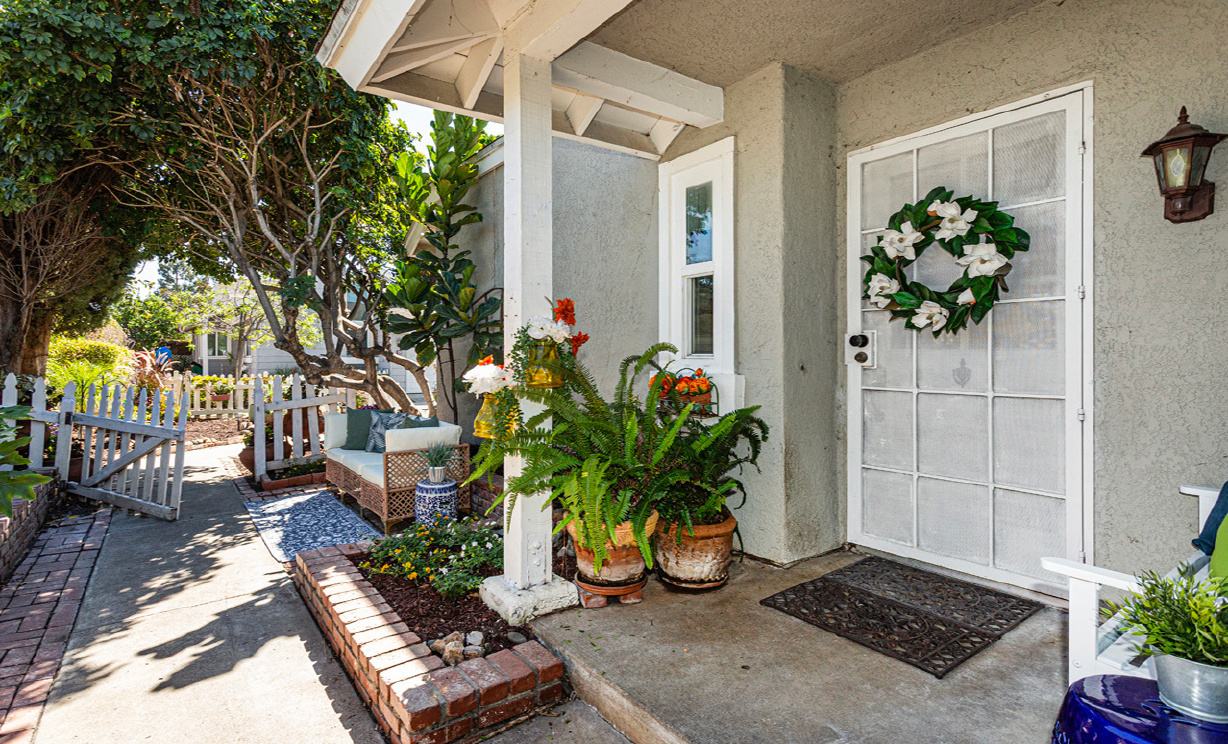 24 Riverstone, Irvine CA: