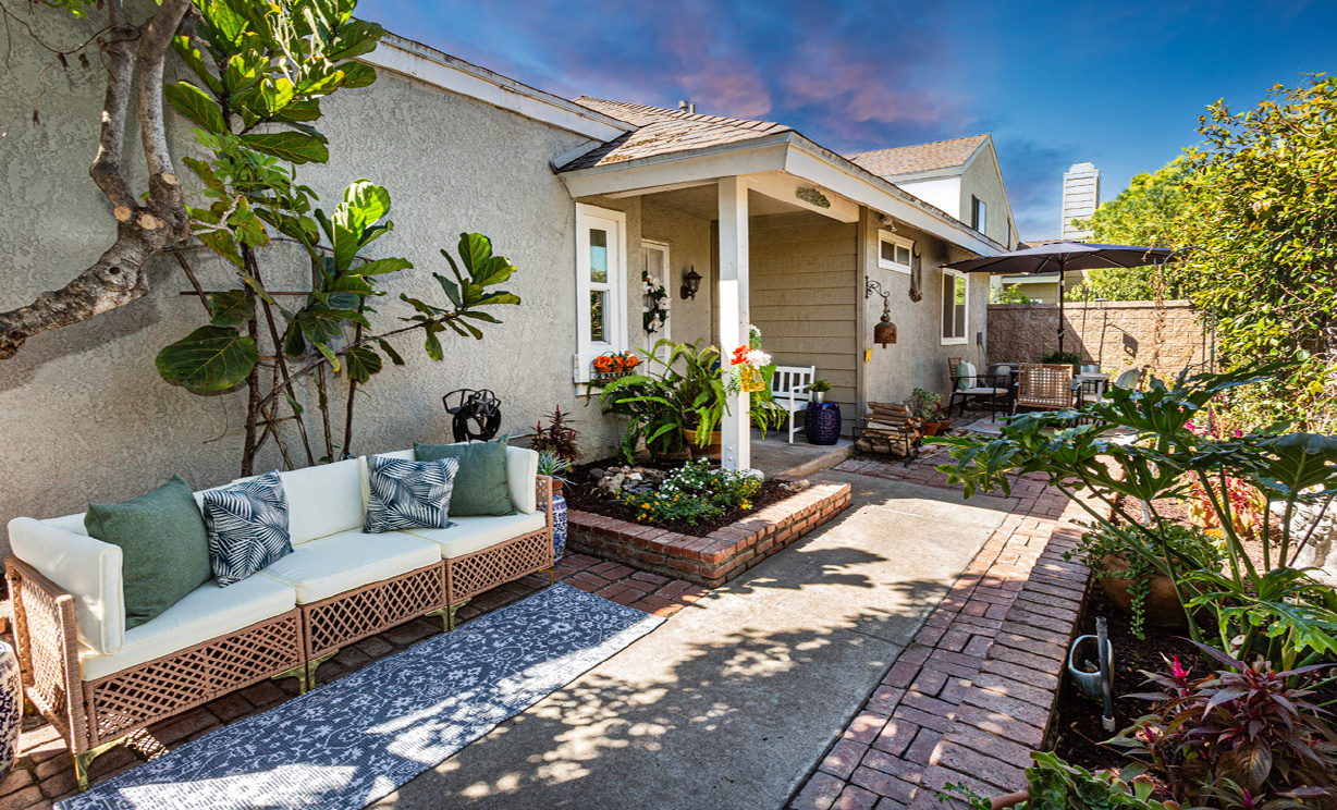 24 Riverstone, Irvine CA:
