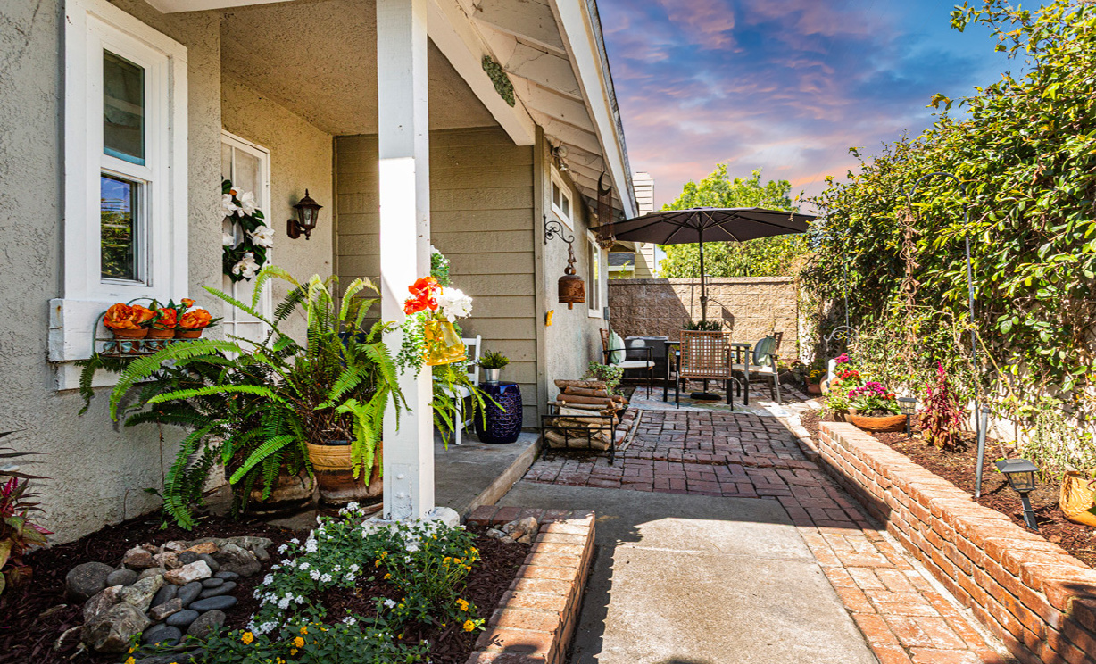 24 Riverstone, Irvine CA: