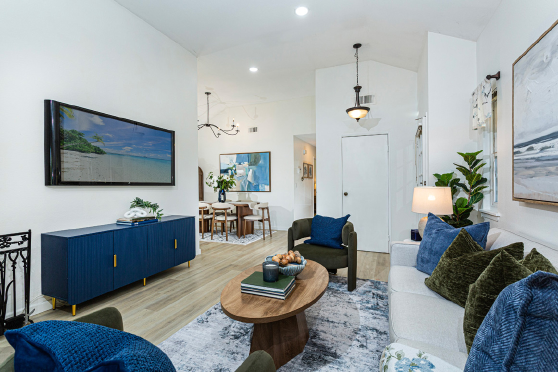 24 Riverstone, Irvine CA: