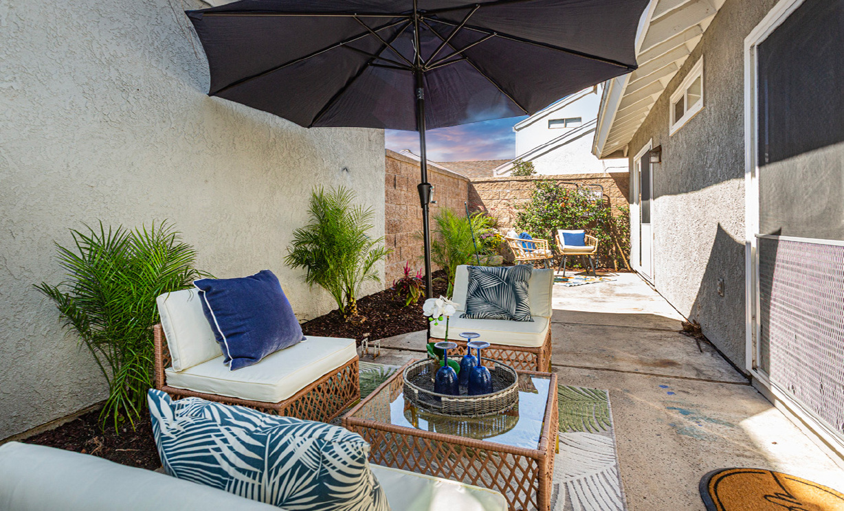 24 Riverstone, Irvine CA: