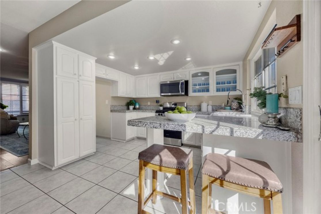 607 Santa Cruz Court, San Dimas CA: 