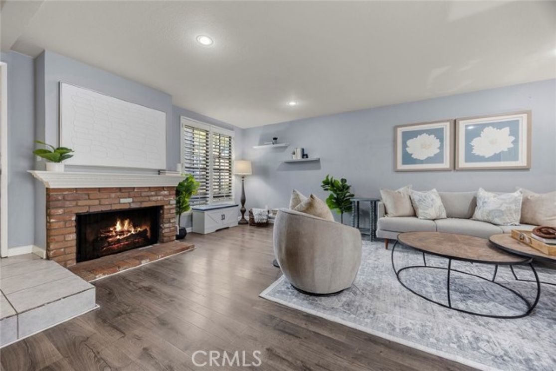 607 Santa Cruz Court, San Dimas CA: 