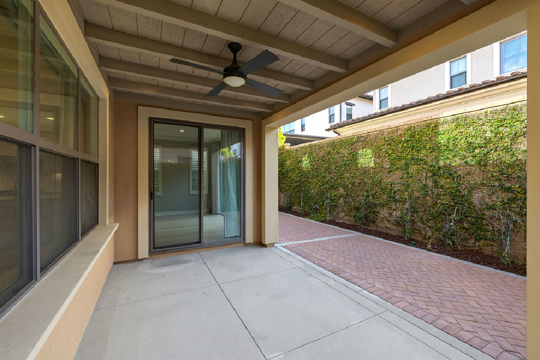 120 Baja, Irvine CA: