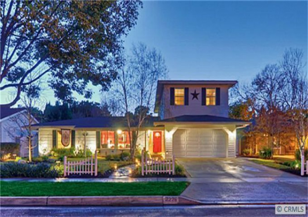 2225 Hartford Ave, Fullerton CA: 