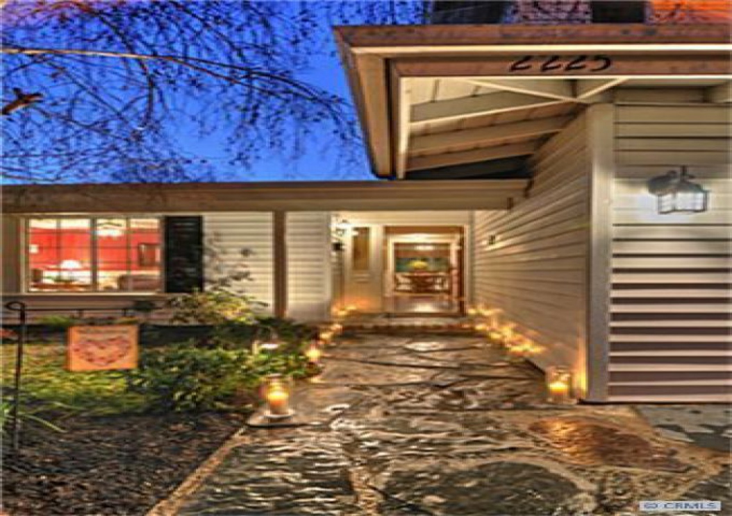 2225 Hartford Ave, Fullerton CA: 