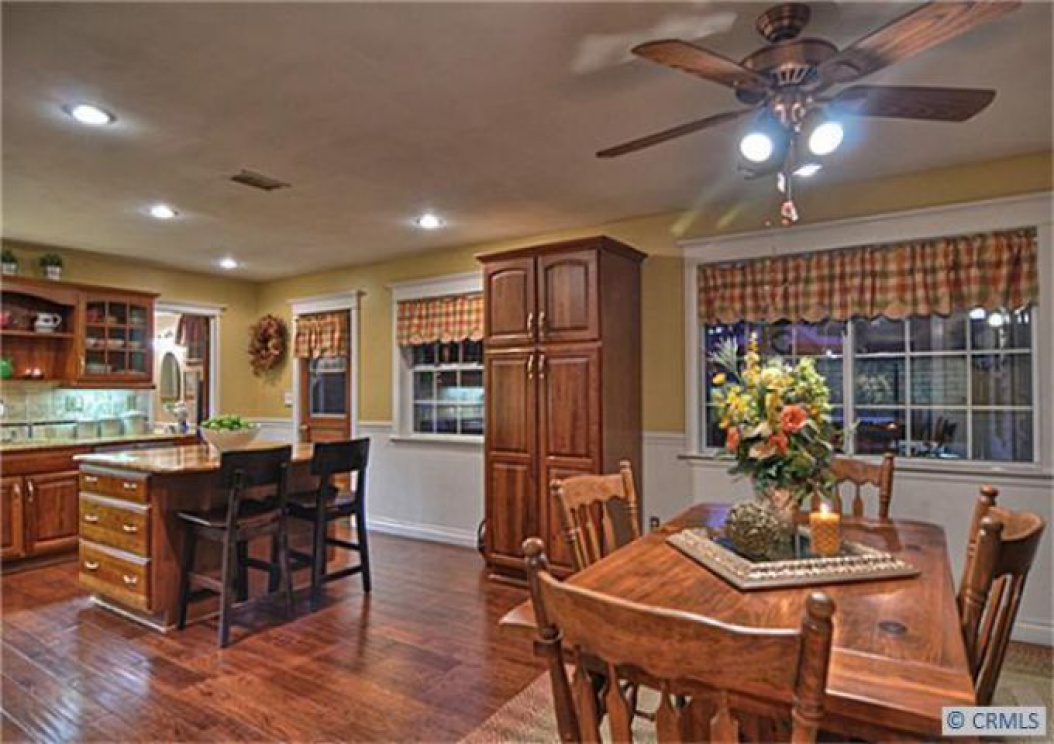 2225 Hartford Ave, Fullerton CA: 