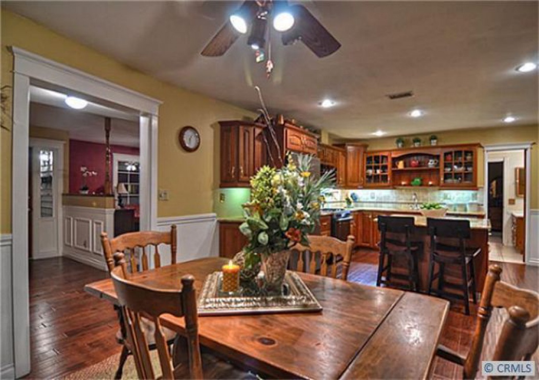 2225 Hartford Ave, Fullerton CA: 