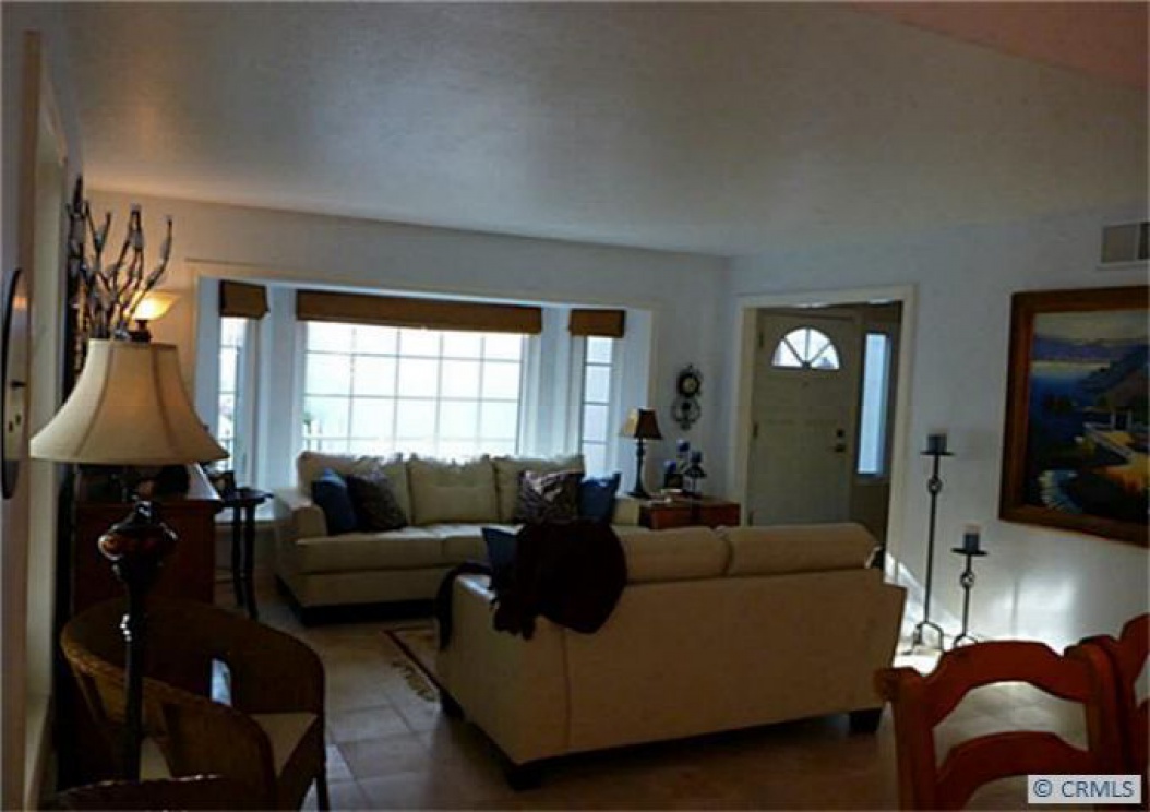 21972 Tobarra, Mission Viejo CA: 