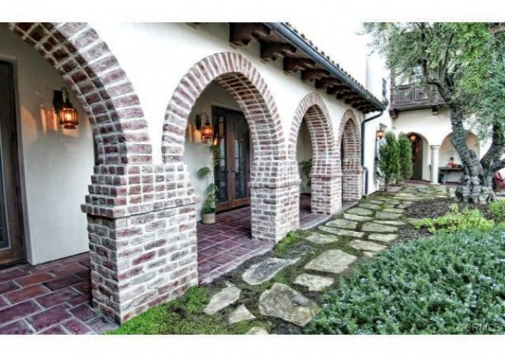 49 Golden Eagle, Irvine, CA 92603