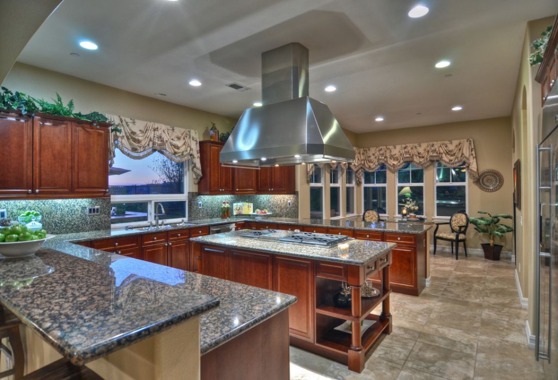 4123 Dapple Gray Ln, Yorba Linda CA: 