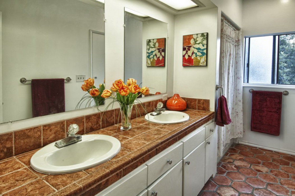 1843 Chota Road , La Habra Heights CA: 