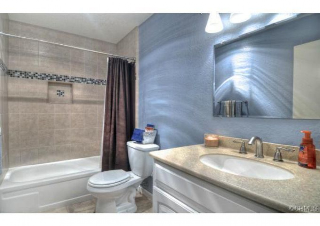 580 North Brea Boulevard , Brea CA: 