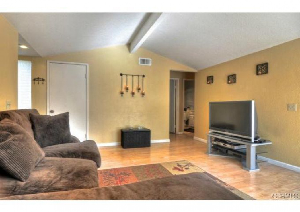 580 North Brea Boulevard , Brea CA: 