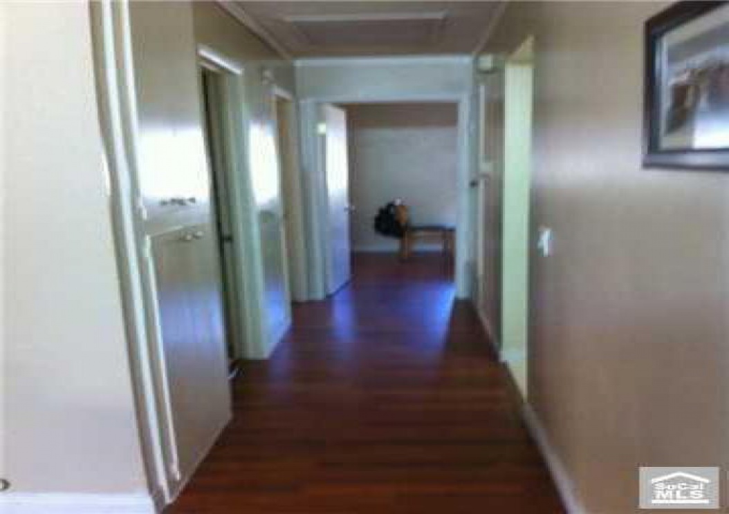 2255 Hazel Rd, Tustin CA: 