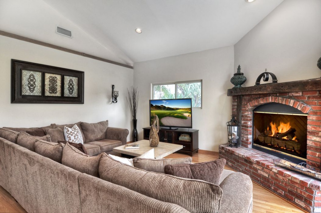 2327 Valle Drive , La Habra Heights CA: 