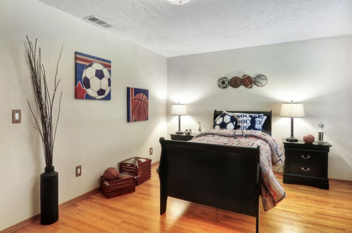 2327 Valle Drive , La Habra Heights CA: 