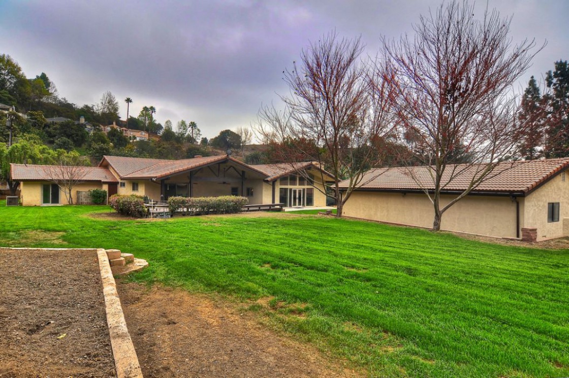 2327 Valle Drive , La Habra Heights CA: 