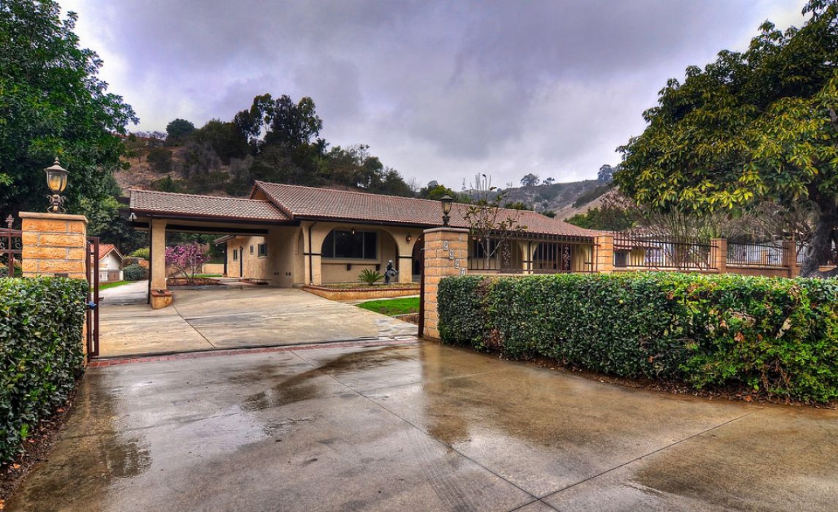 2327 Valle Drive , La Habra Heights CA: 