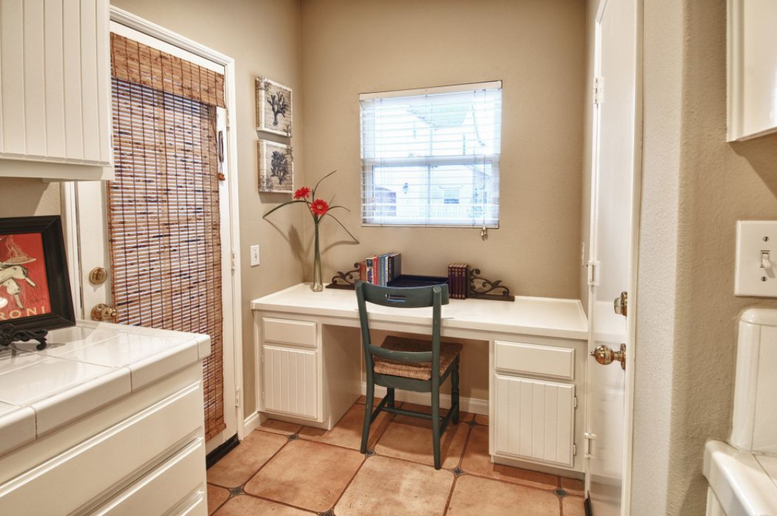 114 Winslow Lane , Irvine CA: 