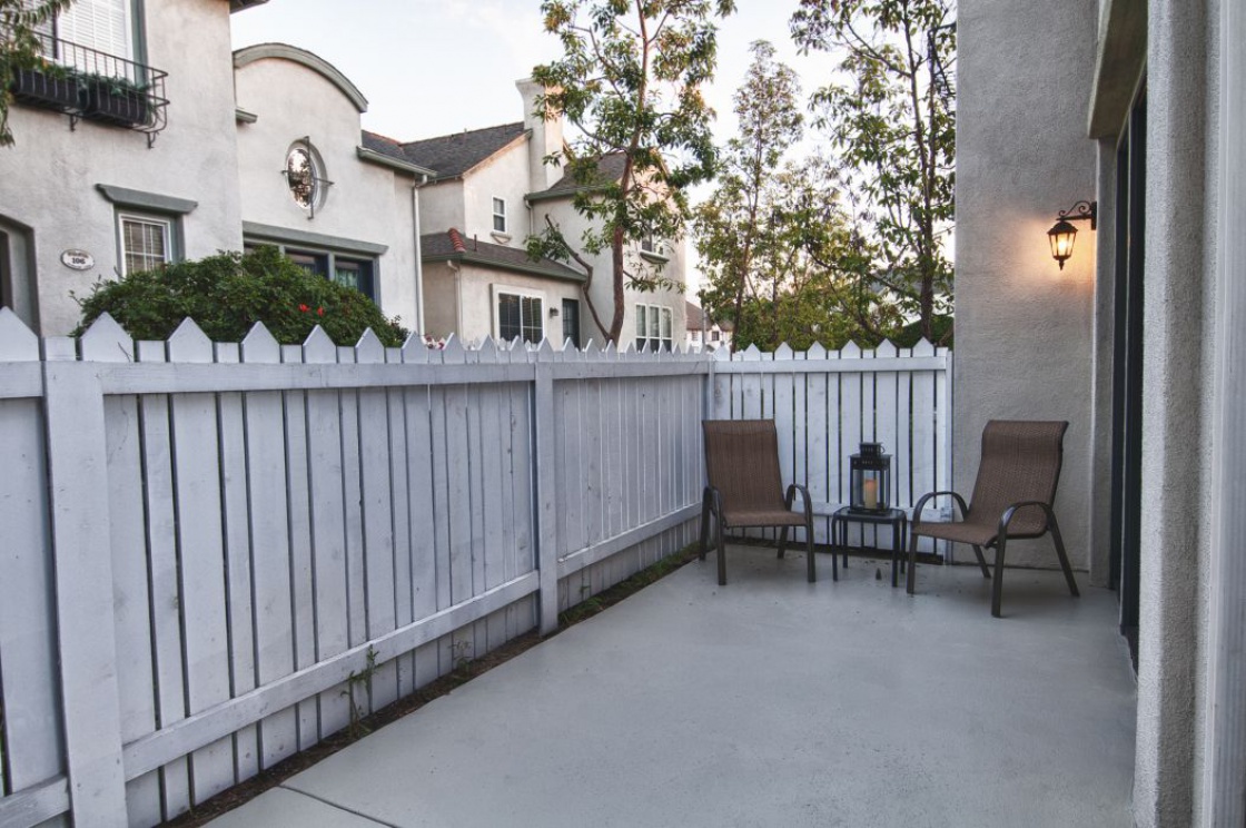 114 Winslow Lane , Irvine CA: 