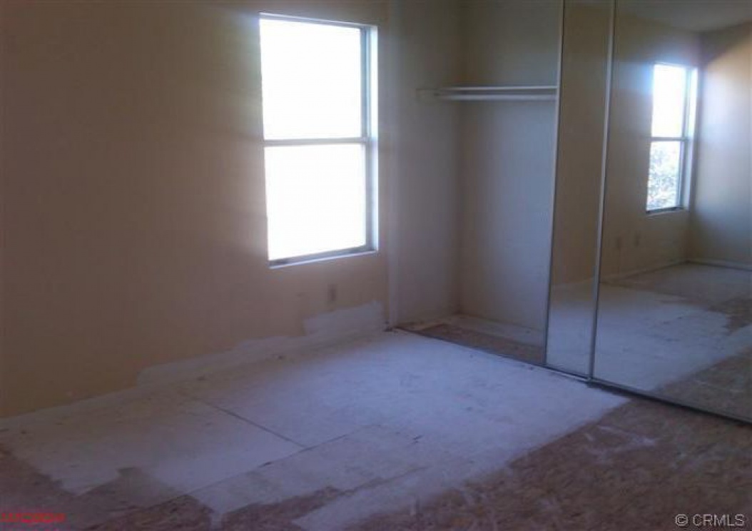 2251 Mark Avenue, Palmdale CA: 