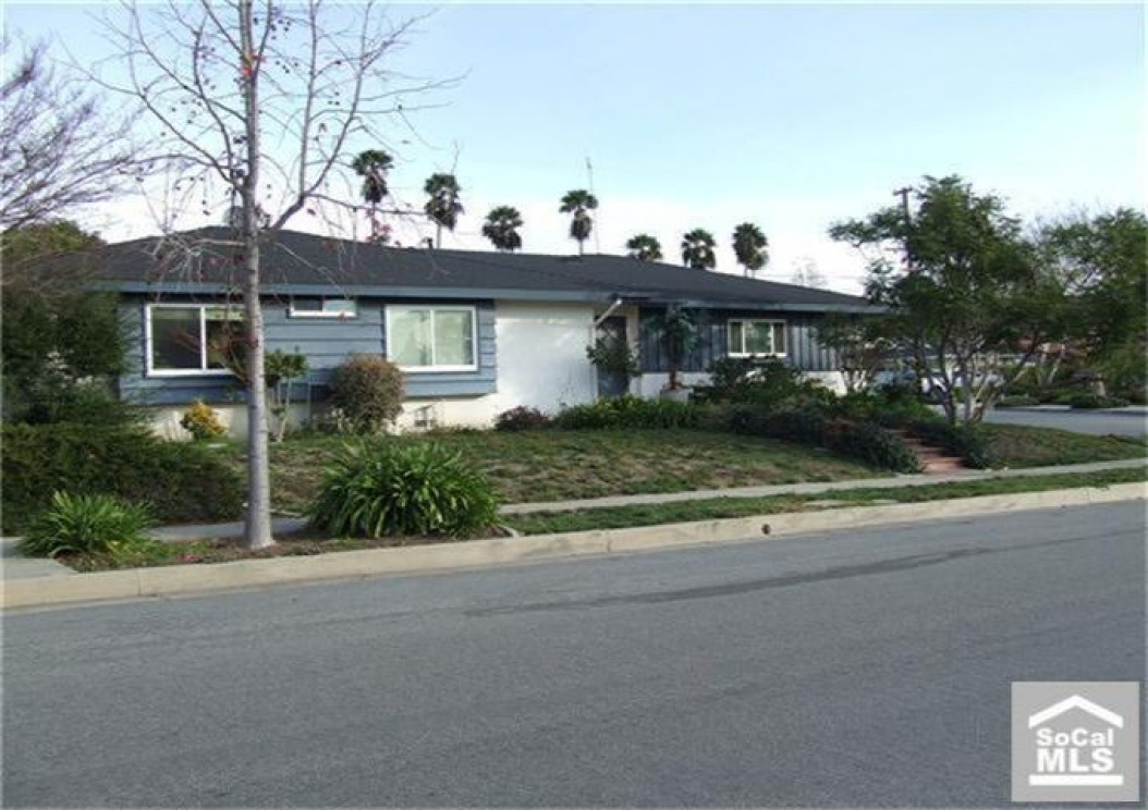 921 Sycamore Ave, La Habra CA: 