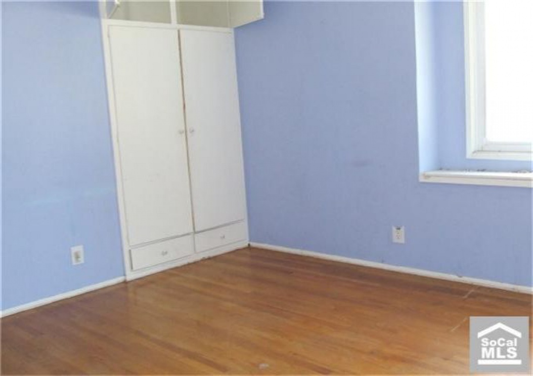 921 Sycamore Ave, La Habra CA: 