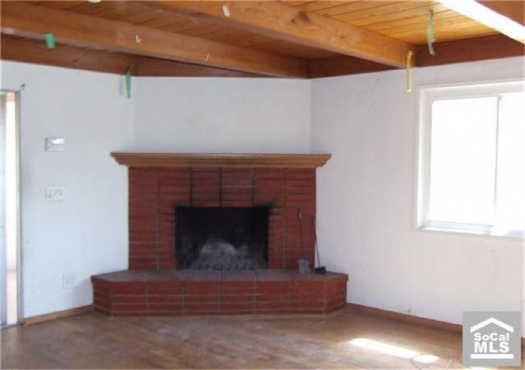 921 Sycamore Ave, La Habra CA: 