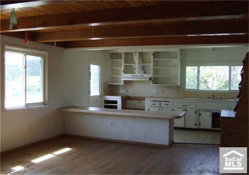 921 Sycamore Ave, La Habra CA: 