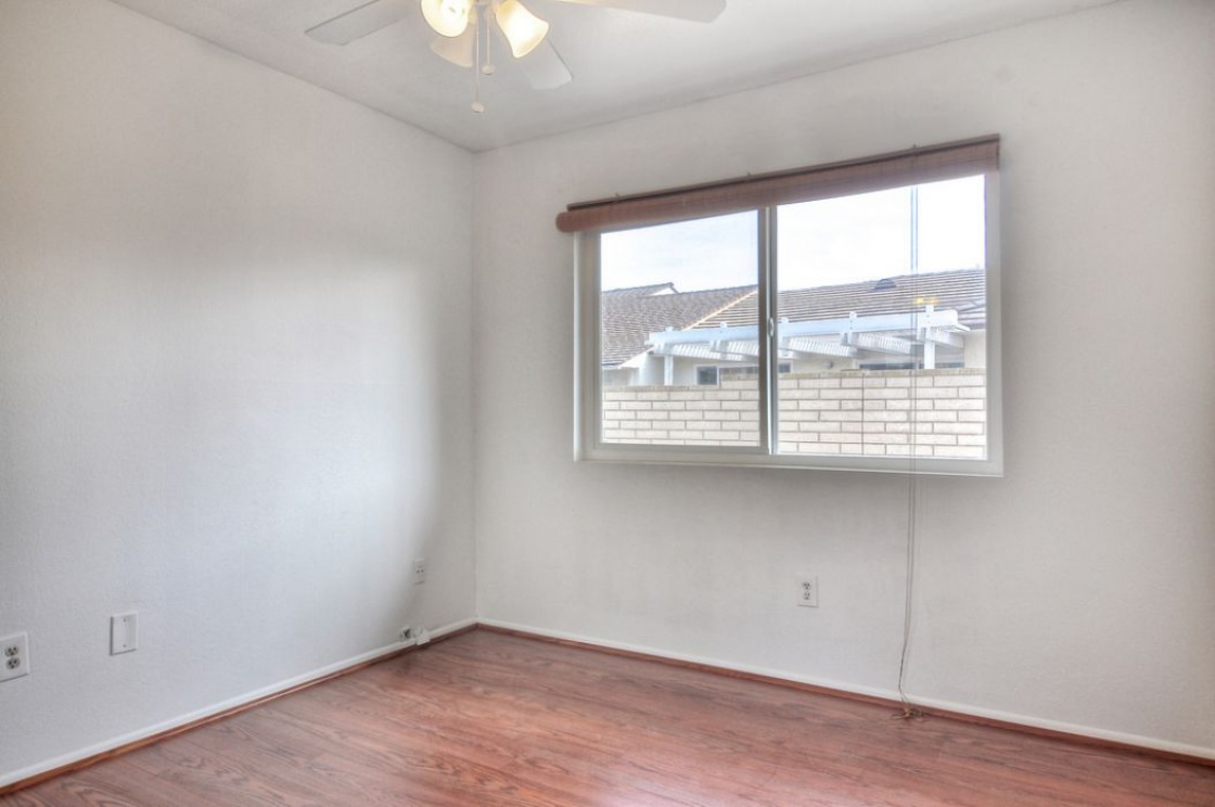 17 Lemon Tree , Irvine CA: