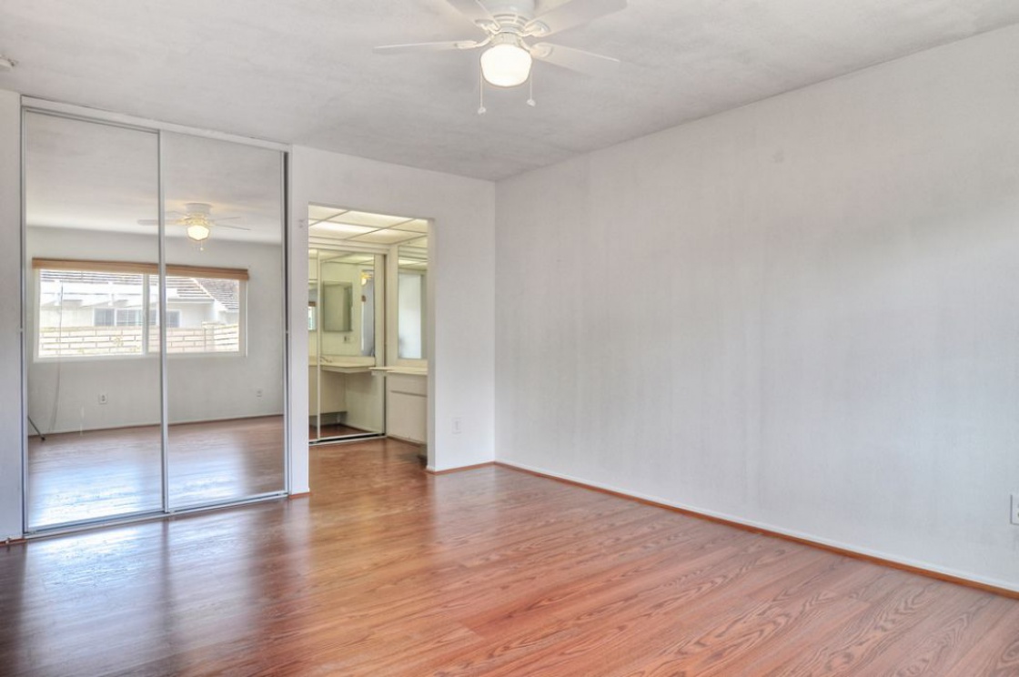 17 Lemon Tree , Irvine CA: