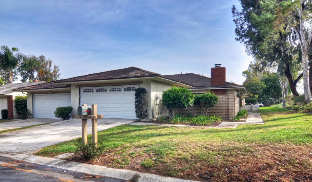 17 Lemon Tree , Irvine CA: