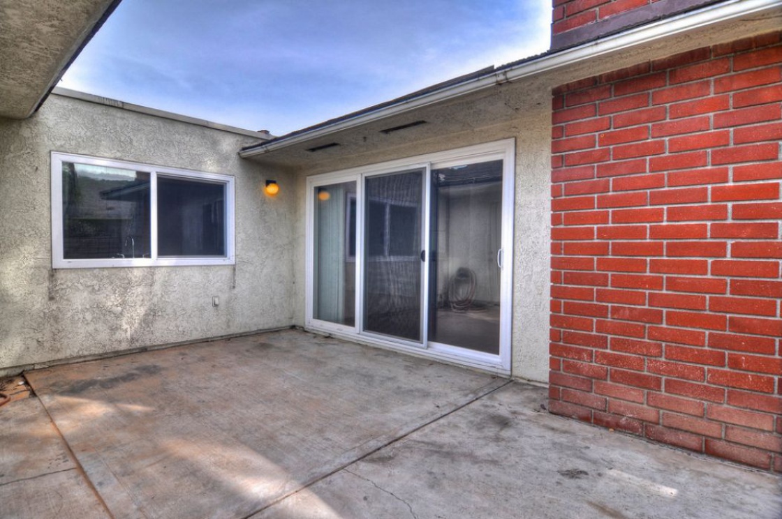 17 Lemon Tree , Irvine CA: