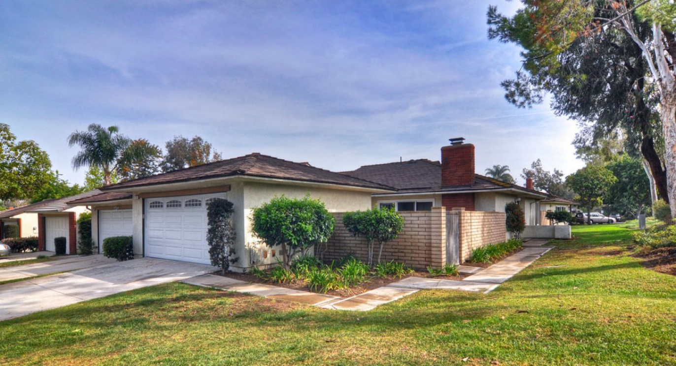 17 Lemon Tree , Irvine CA: