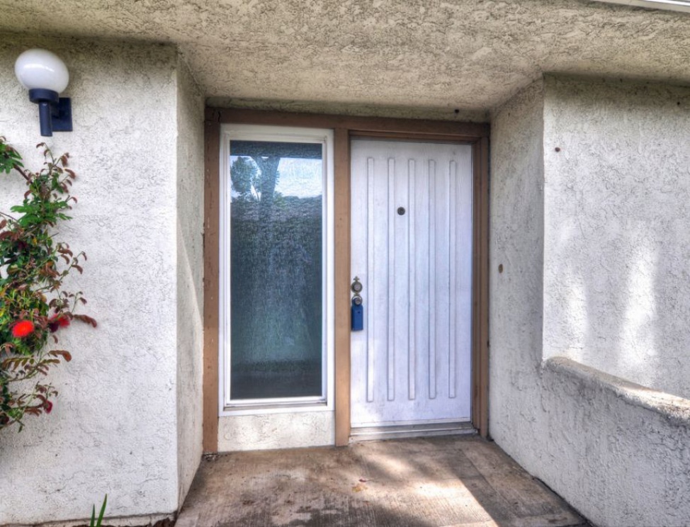 17 Lemon Tree , Irvine CA: