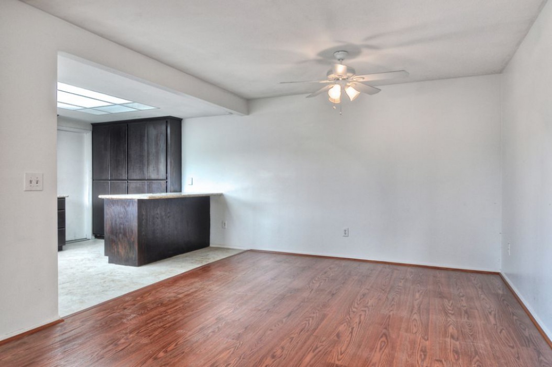 17 Lemon Tree , Irvine CA: