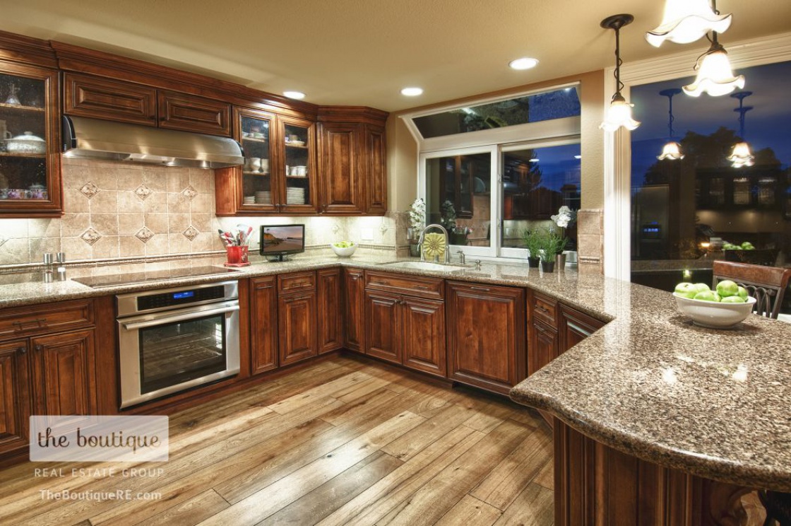 20 Lucerne , Newport Beach CA: 