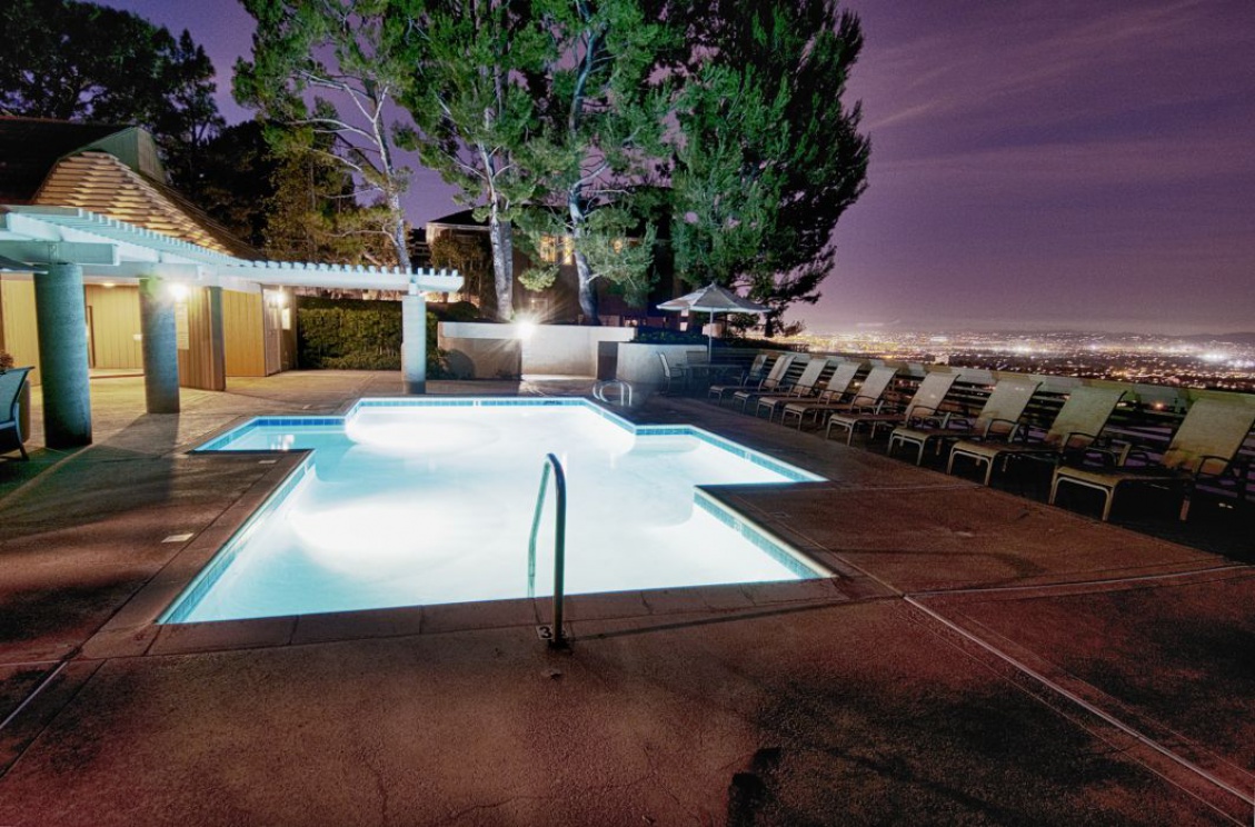 20 Lucerne , Newport Beach CA: 