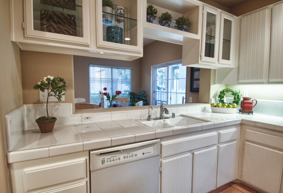 114 Winslow Lane, Irvine CA: 