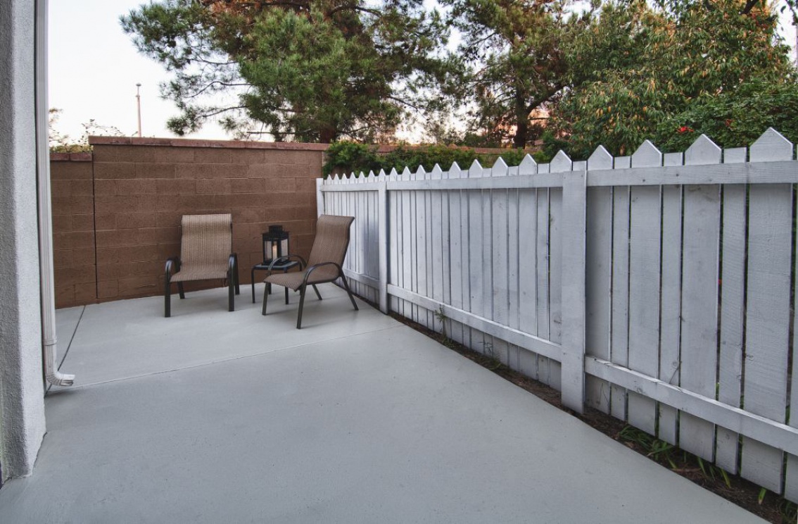 114 Winslow Lane, Irvine CA: 