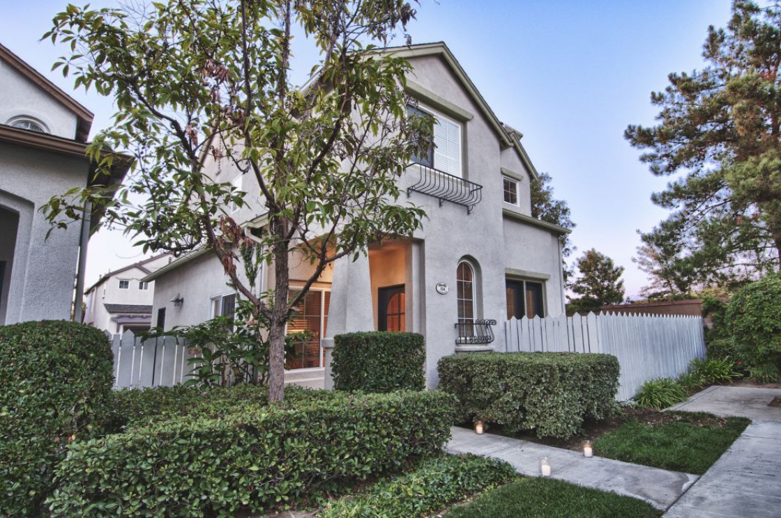 114 Winslow Lane, Irvine CA: 
