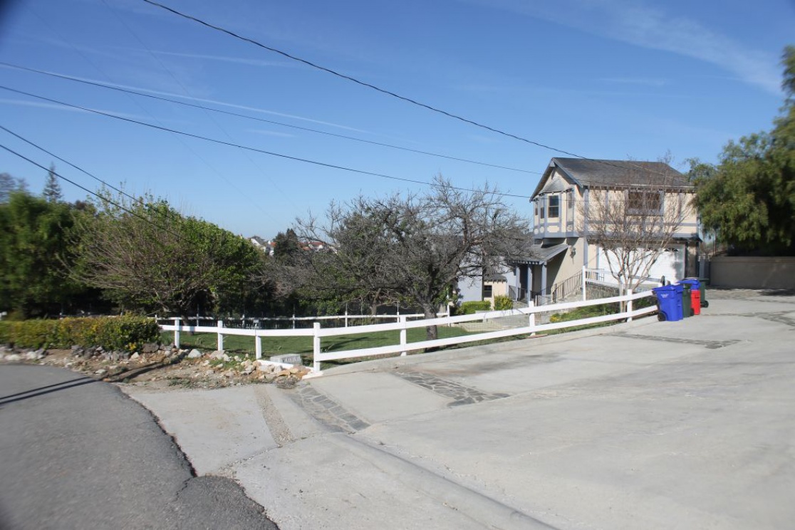 17751 Lewis Lane , Huntington Beach CA: 