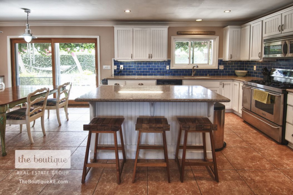 17751 Lewis Lane , Huntington Beach CA: 