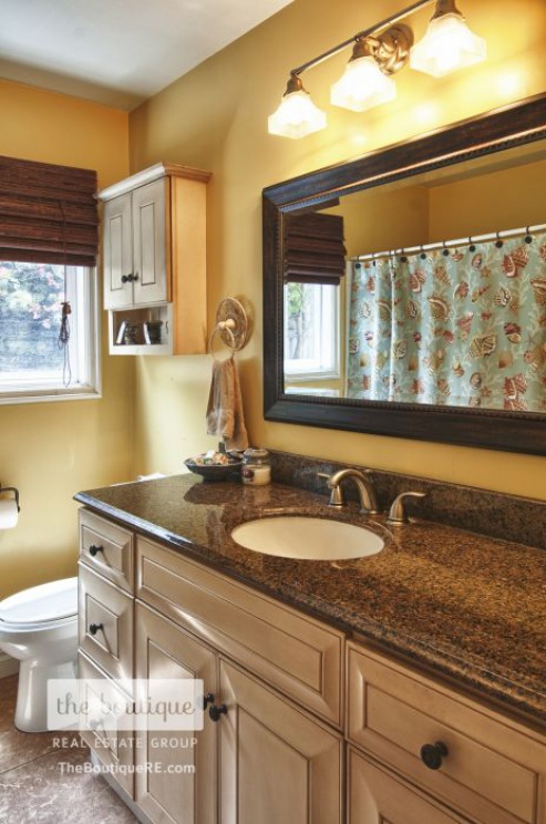 17751 Lewis Lane , Huntington Beach CA: 